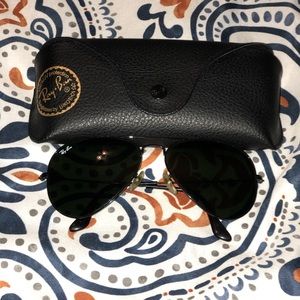 Ray-Ban all black aviators